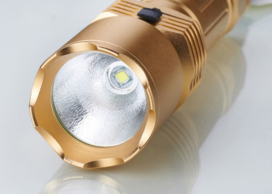 10W 極度の明るい反研摩の高い発電は世帯のための懐中電燈を導きました