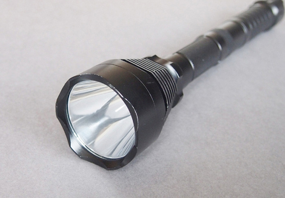 再充電可能なリチウム電池が付いている頑丈なアルミ合金戦術的な LED の懐中電燈