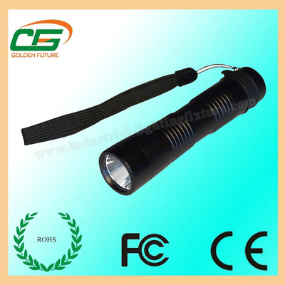 3 ワットのクリー族 LED の再充電可能な懐中電燈、戦術的な導かれた懐中電燈 DC4.5V アルミニウム